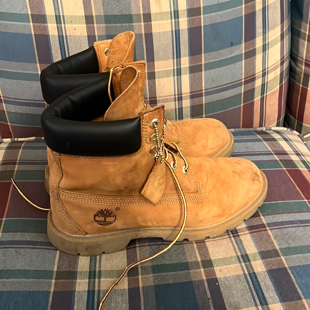 Size 8 men’s Timberland boots used